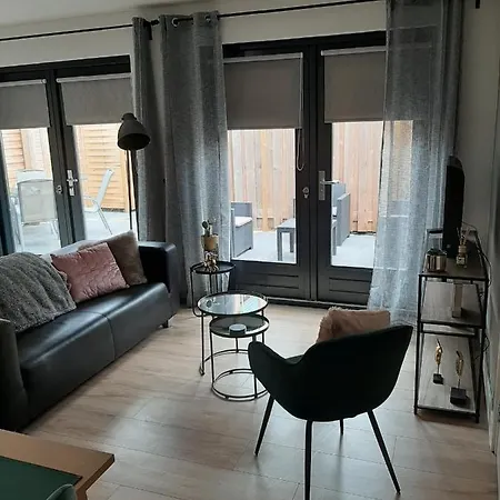 Holiday home Zomerhuis Carolina *